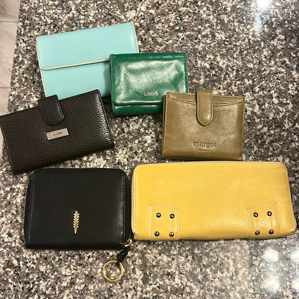 Wallet bundle